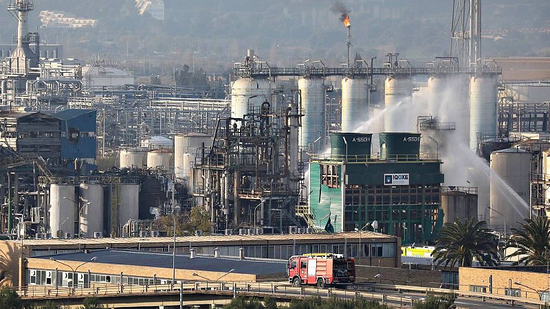 Interior col·loca uns sensors que permetran detectar núvols tòxics al polígon químic de Tarragona