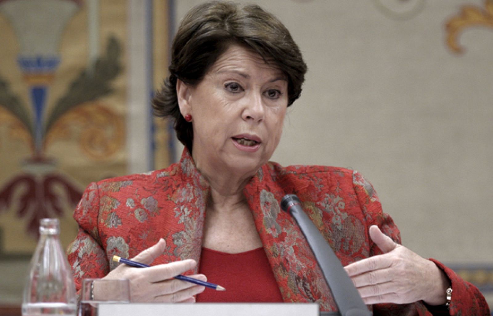 Magdalena Álvarez da explicaciones en el Congreso | Ver