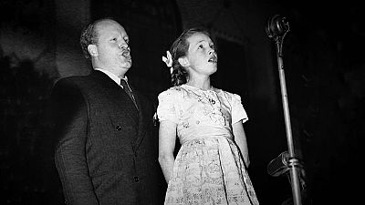 Julie Andrews, una terrible infancia con miedo a un padrastro alcoh�lico