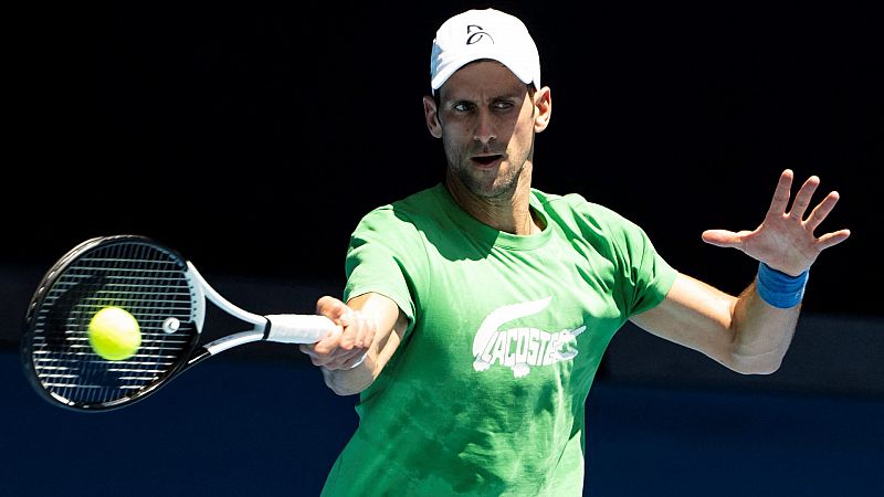 Almeida abre la puerta a Djokovic al Madrid Open y Sánchez responde: "Deberá cumplir las normas sanitarias"