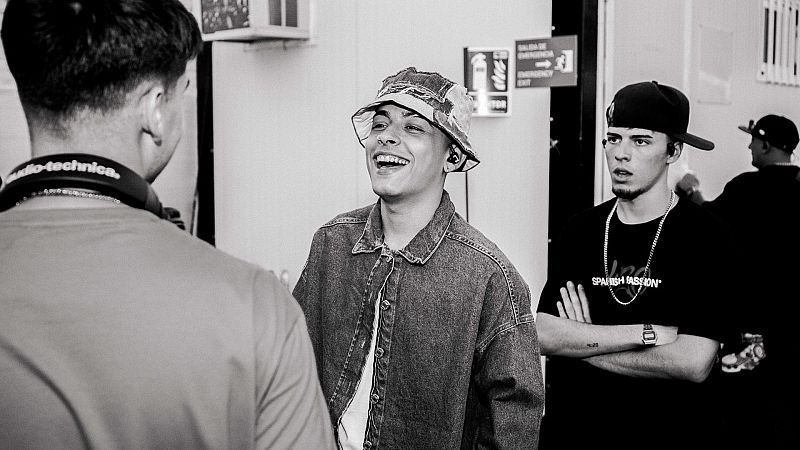 Sobre "cantar realidades" y "luchar por la igualdad en el barrio"