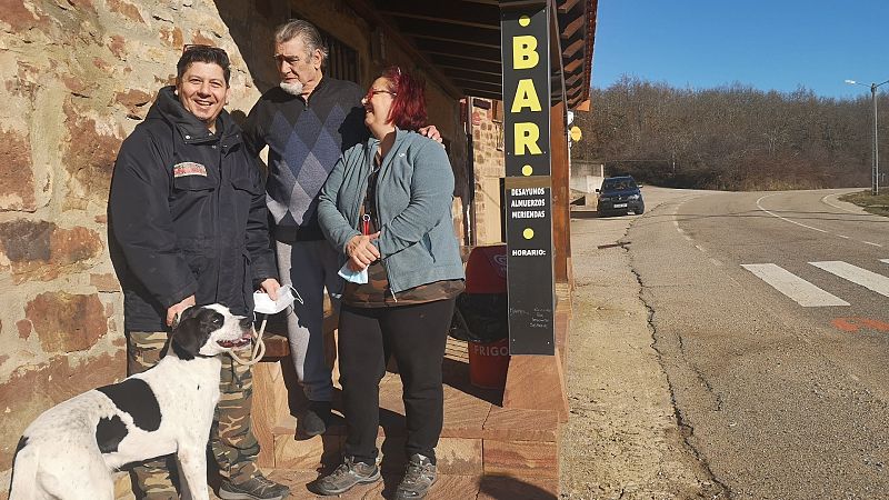 Repobladores en la España vaciada: "Estamos felices, tenemos ilusión y ganas de hacer mil cosas"