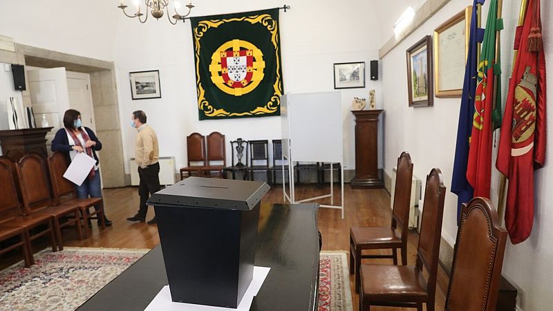 Portugal afronta unas elecciones legislativas de resultado incierto sin perspectiva de mayorías absolutas