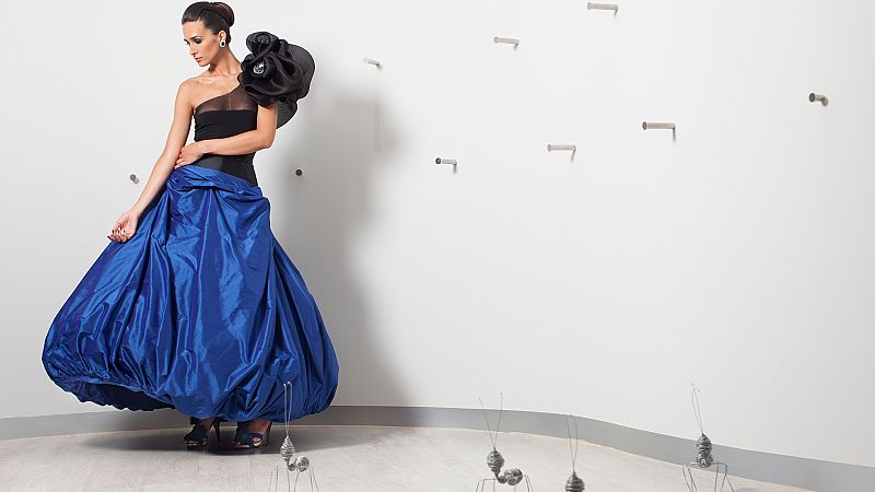 El modista Santiago Bandrés nos abre su taller de moda y arte