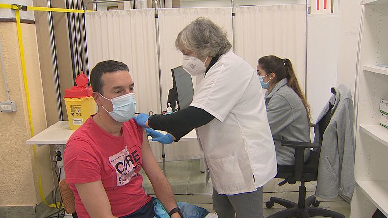 Enfermeras jubiladas vuelven al trabajo