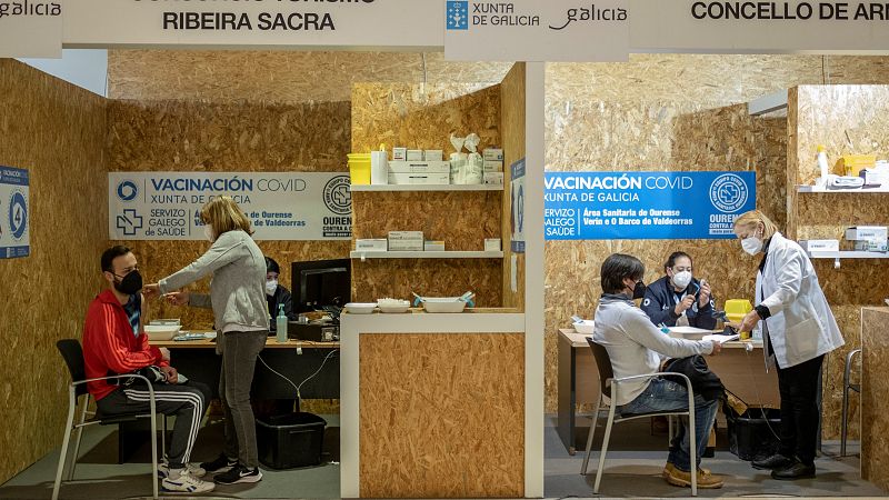 Salud Pública recomienda ahora aplazar la tercera dosis a cinco meses después de haber superado la COVID-19