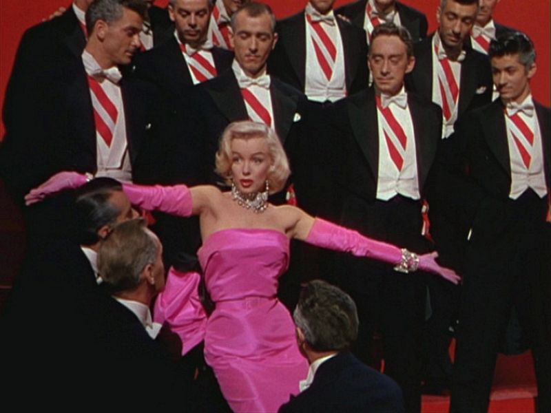 Las siete versiones de 'Diamond's Are A Girl's Best Friend' que homenajean a Marilyn Monroe