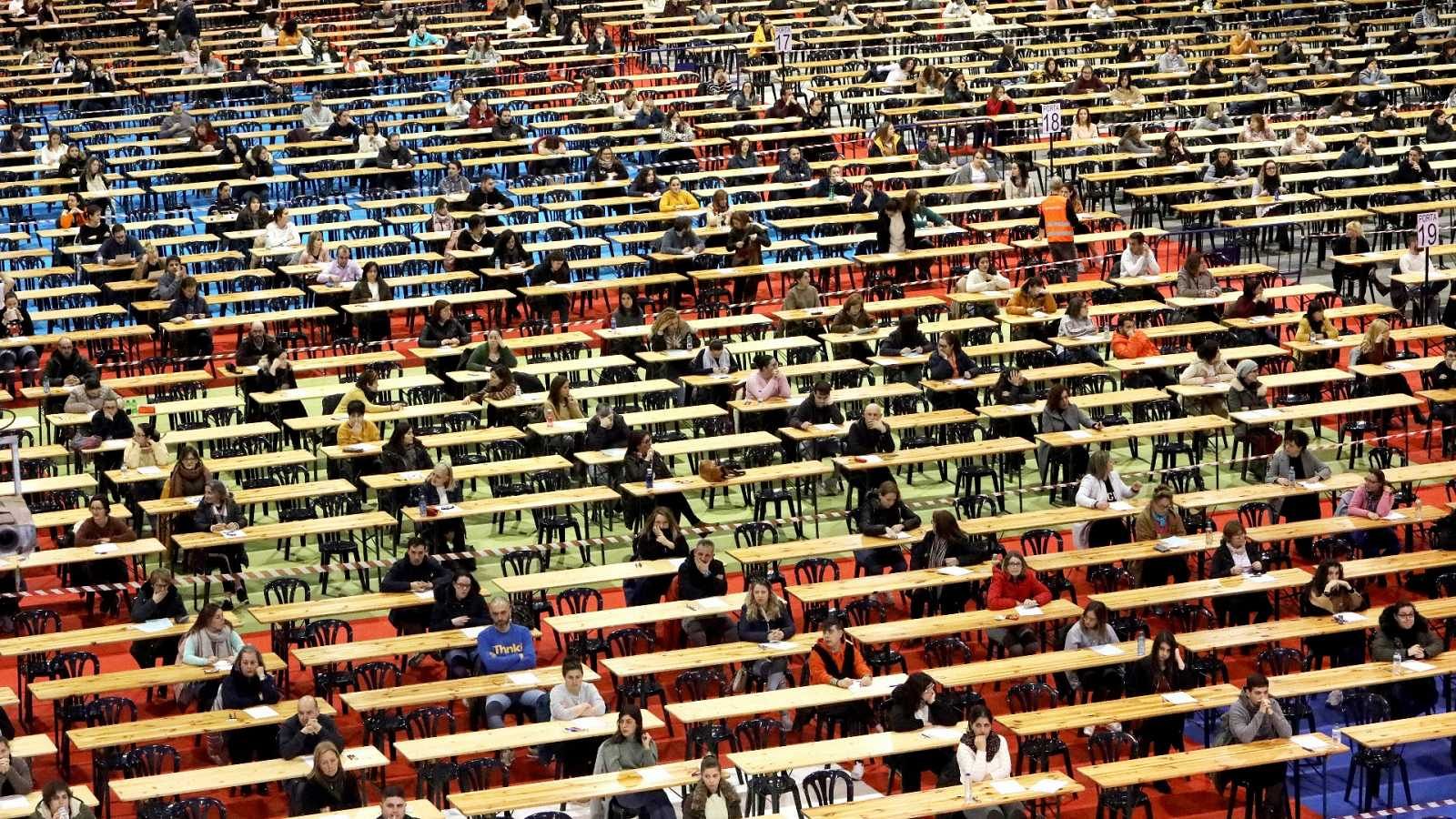 Casi 29.000 sanitarios se presentan este sábado a las pruebas MIR de formación especializada | Ver