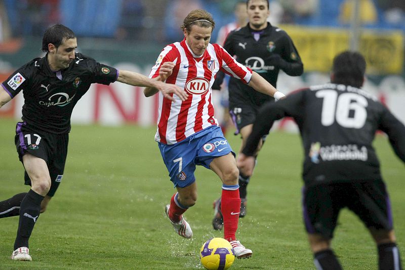 El Atlético toca fondo contra un buen Valladolid