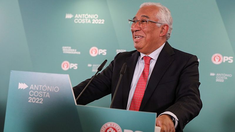 El socialista António Costa gana las elecciones con una histórica mayoría absoluta
