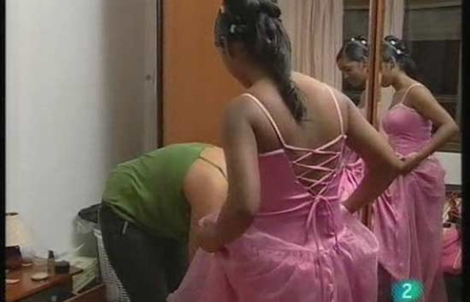 El nous catalans - La festassa dels 15 anys!! - Els nous catalans | Veure