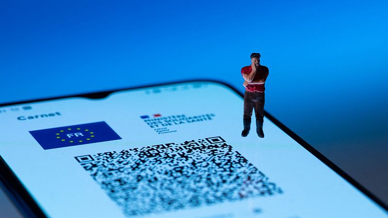 Los certificados COVID caducarán a los nueve meses de la última dosis en la UE desde este martes