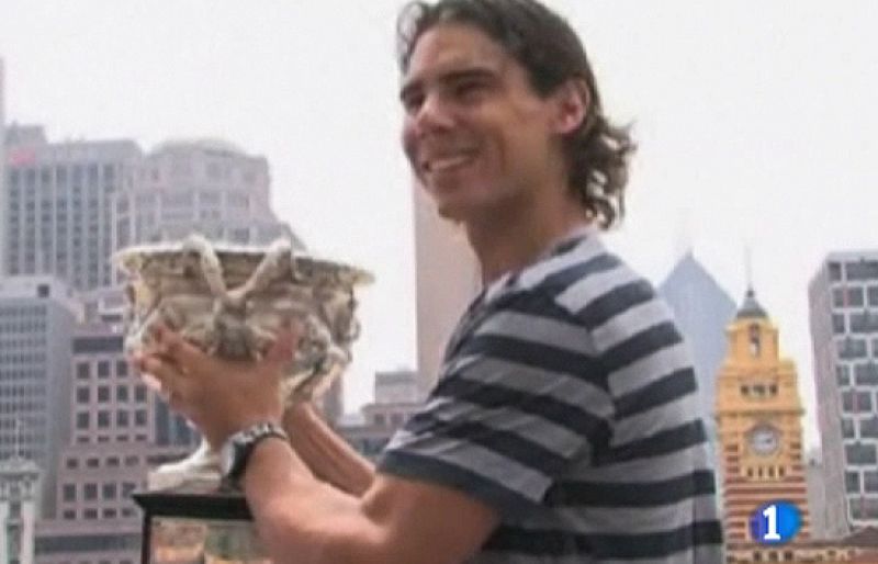 Nadal pide menos torneos en pista dura para evitar lesiones