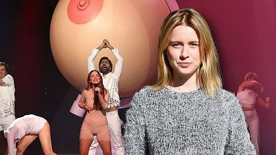 Rigoberta Bandini inspira a Manuela Vell�s: la actriz vence el miedo y posa al estilo Delacroix