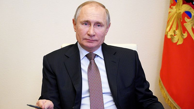 Putin dice que la OTAN no le escucha y Johnson cree que una invasión de Ucrania sería un "trágico error de cálculo"
