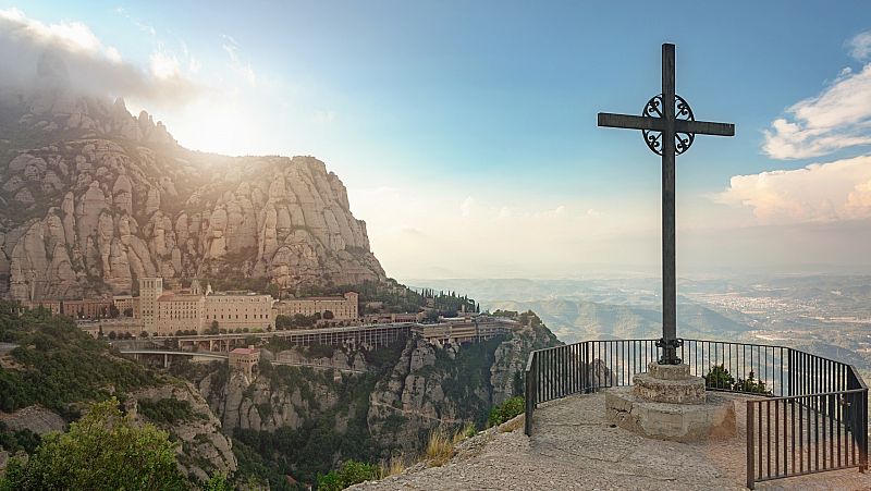 Sin recuento oficial ni investigación independiente: qué se sabe de los abusos en la Iglesia en España