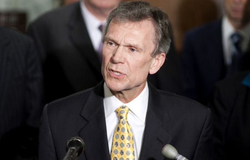 Tom Daschle opta por retirarse tras el escándalo