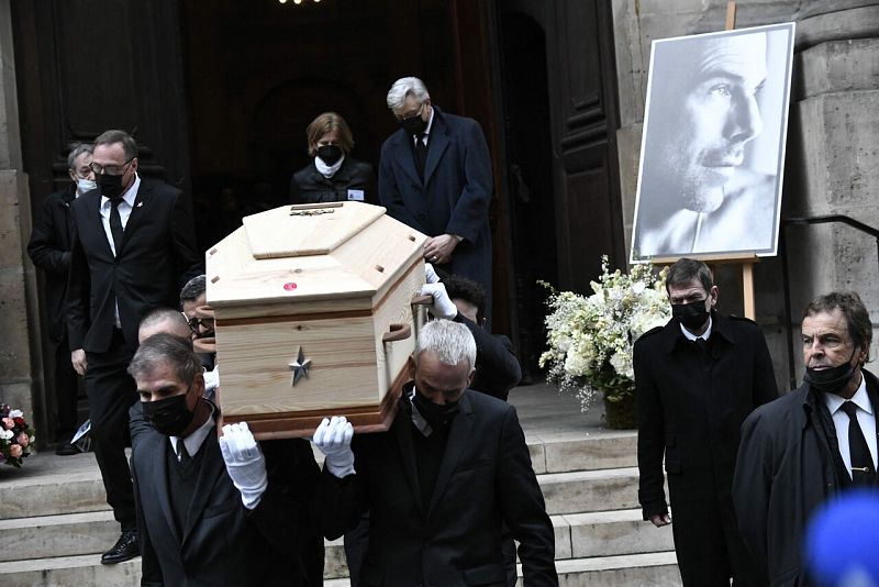 Funeral de Thierry Mugler: ataúd humilde para el rey del lujo