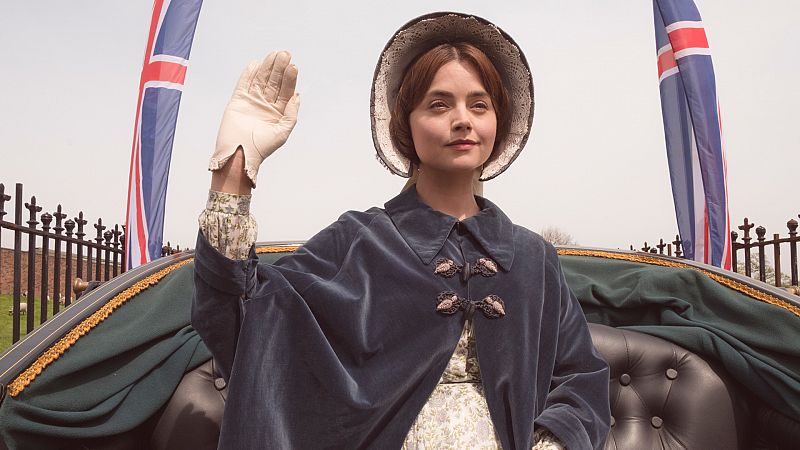 5 razones para ver 'Victoria', la serie de la reina que marcó una época