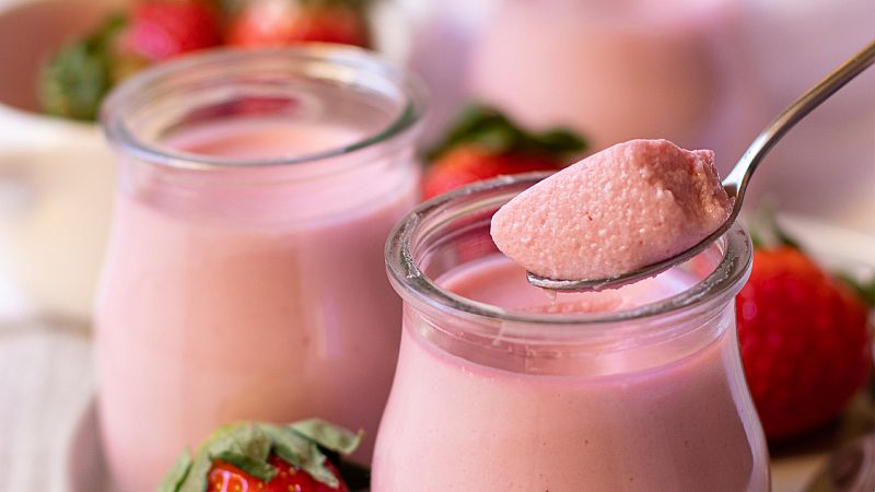 Receta de yogur de fresa Petifr�s de Petit Fit
