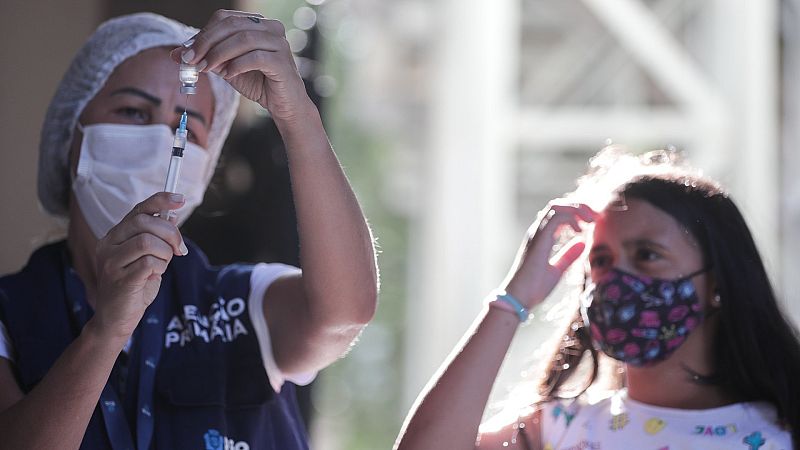 COVID en España, 8 de febrero | La incidencia baja a 1.893 casos y Sanidad notifica 43.831 contagios y 361 muertes