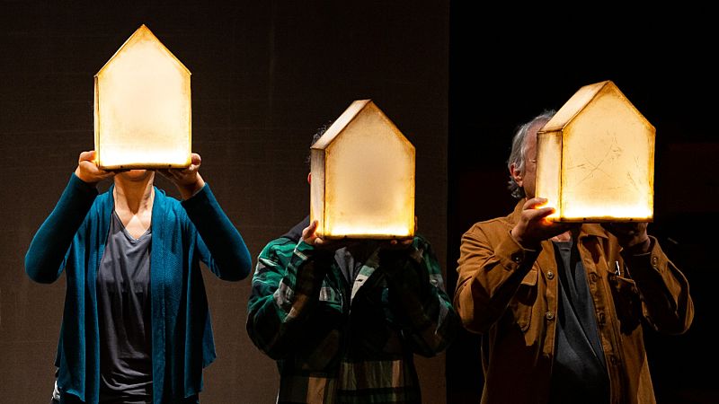 'Casa', una polifonía teatral sobre el problema de la vivienda: "Me encantaría que los políticos vinieran a verla"