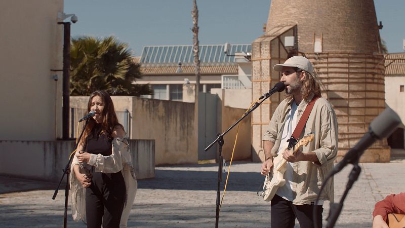 Quiénes son Califato 3/4. El grupo sevillano y futurista que está cambiando el flamenco