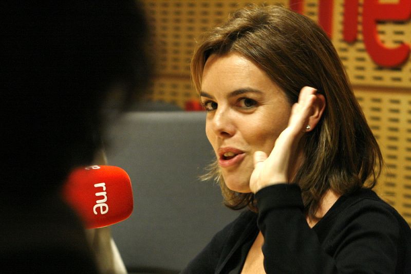 Soraya Sáenz de Santamaría: "En tiempos de crisis la política no puede ser un producto de lujo"