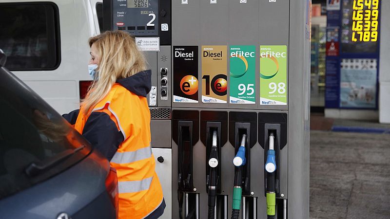 El precio de la gasolina bate su rcord por segunda semana consecutiva con 1,558 euros por litro