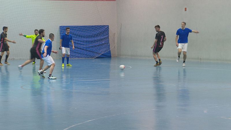 Jóvenes con parálisis cerebral integran un equipo de fútbol sala