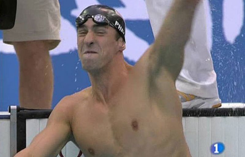 Phelps, suspendido tres meses por su 'fumada'