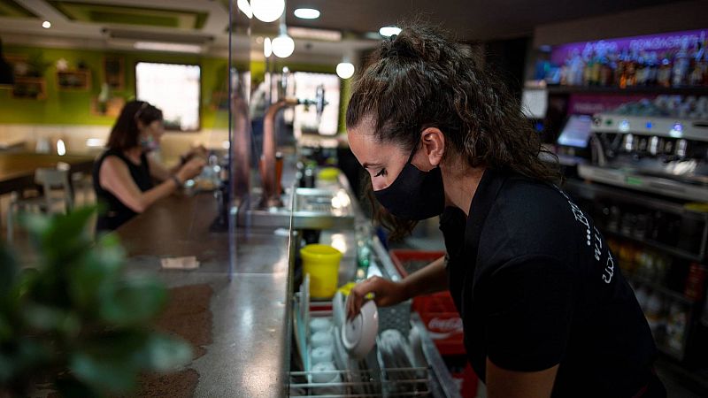 La brecha salarial cae al 19,5%, el nivel más bajo en 14 años, gracias a la subida del salario mínimo, según UGT