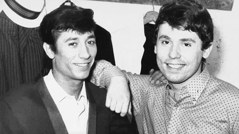 ¿Qué hacía Bambino en el escenario? ¿Copió Raphael?