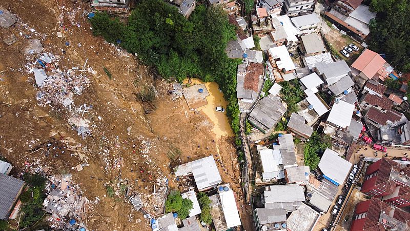 El temporal provoca nuevas inundaciones en la ciudad brasileña de Petrópolis, donde han muerto ya 117 personas
