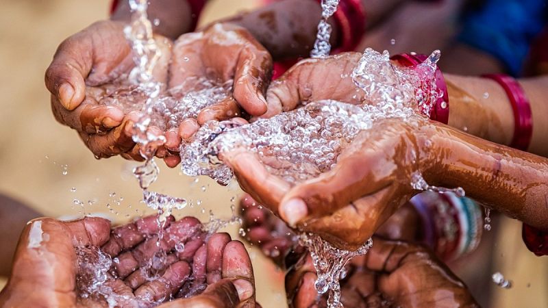 El agua potable, un tesoro para millones de colombianos: "Es una dignificación de las condiciones de vida"