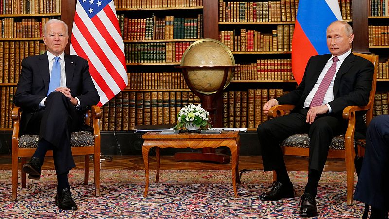 Putin y Biden aceptan la propuesta de Macron de celebrar una cumbre sobre Ucrania