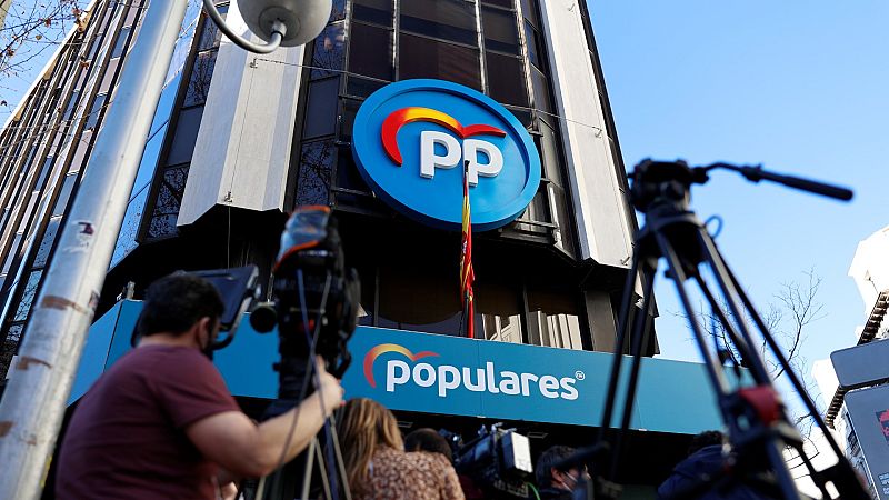 Casado resiste la presión con críticas dentro de la cúpula y convoca para el lunes que viene la Junta Directiva Nacional