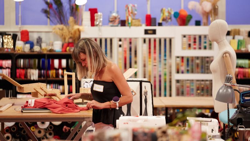 Maestros de la Costura 2022: ¡Sorpresa! Una veterana expulsada en el primer programa 