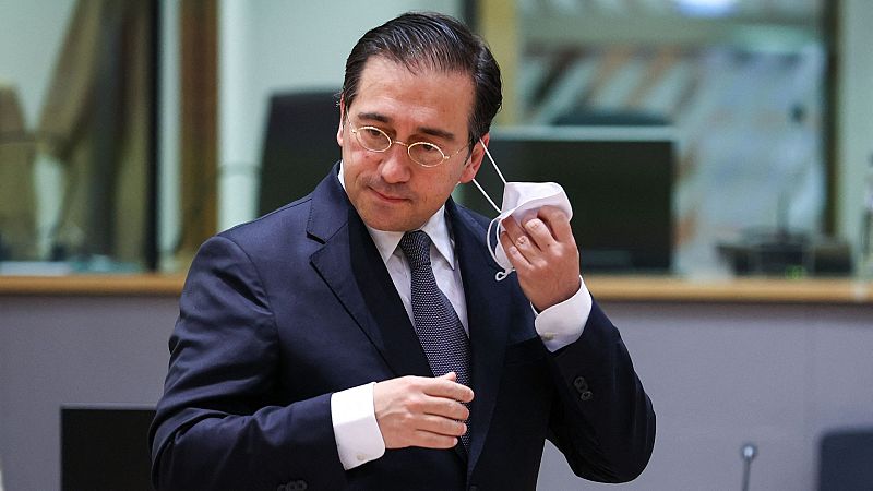 Albares, tras el envío de tropas rusas al Donbás: "Si Rusia decidiera utilizar la fuerza las sanciones serán masivas"