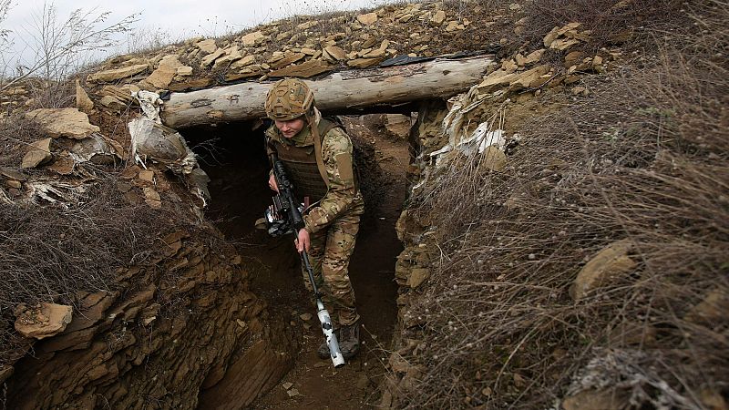 El Senado ruso aprueba el envío de tropas a Donetsk y Lugansk tras la petición de Putin