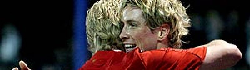 Fernando Torres salva otra vez al Liverpool