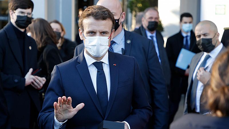 Macron advierte a los franceses de que "la guerra durará" y pide "determinación"
