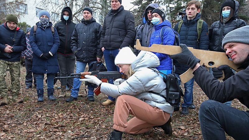 Dnipro, la ciudad que separa el este y el oeste de Ucrania: así se preparan los civiles para responder a Rusia