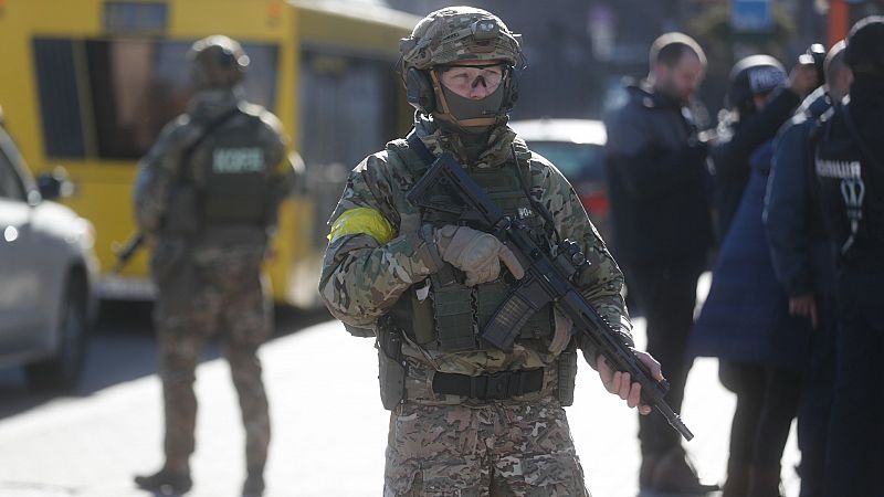La UE enviará conjuntamente armas a Ucrania: ¿qué implicaciones puede tener esta decisión?