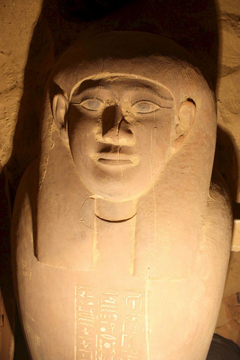 Hallan en Egipto una tumba faraónica con 30 momias de hace 4.300 años
