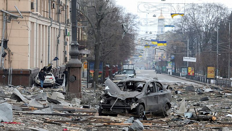 Rusia intensifica su ataque en Járkov y avanza por el este y sur ante la resistencia ucraniana