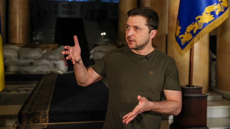 Zelenski acusa a Rusia de querer borrar su historia: "No nos vencerán con bombas y misiles"