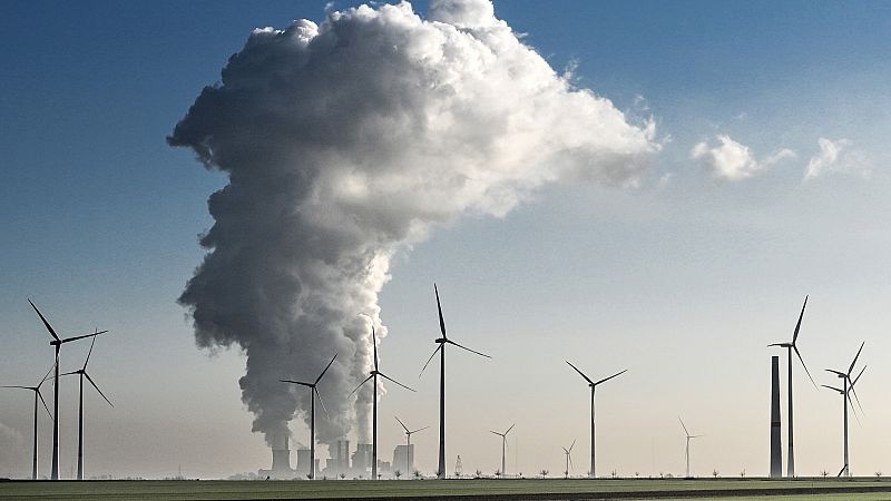 La AIE propone sustituir el gas ruso por el de otros países y acelerar proyectos eólicos y solares