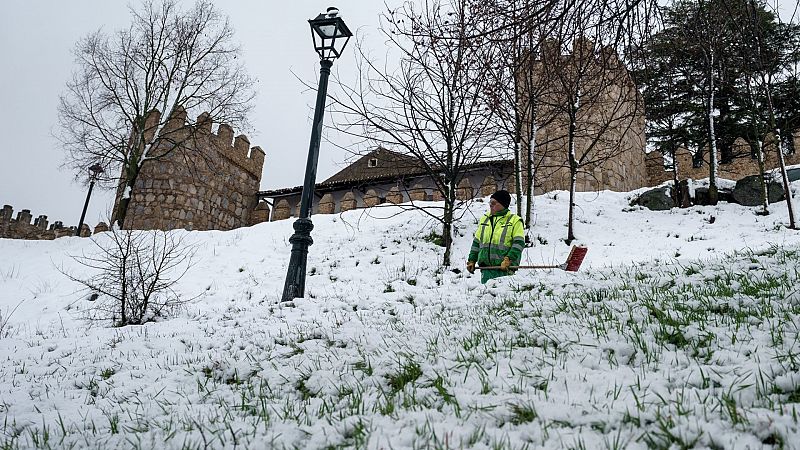 Más de media España en alerta por nieve, viento, lluvia o frío
