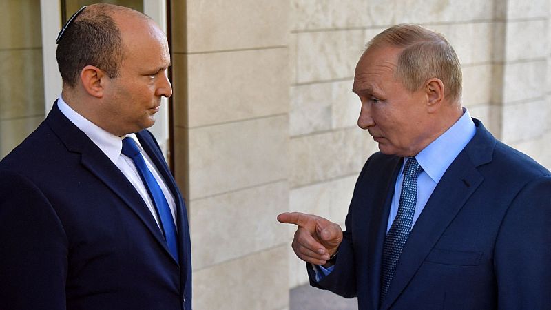 El primer ministro israelí se reúne con Putin en Moscú para mediar en la guerra de Ucrania